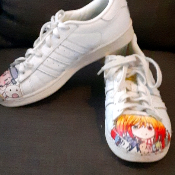 Adidas - Picture 1 of 2